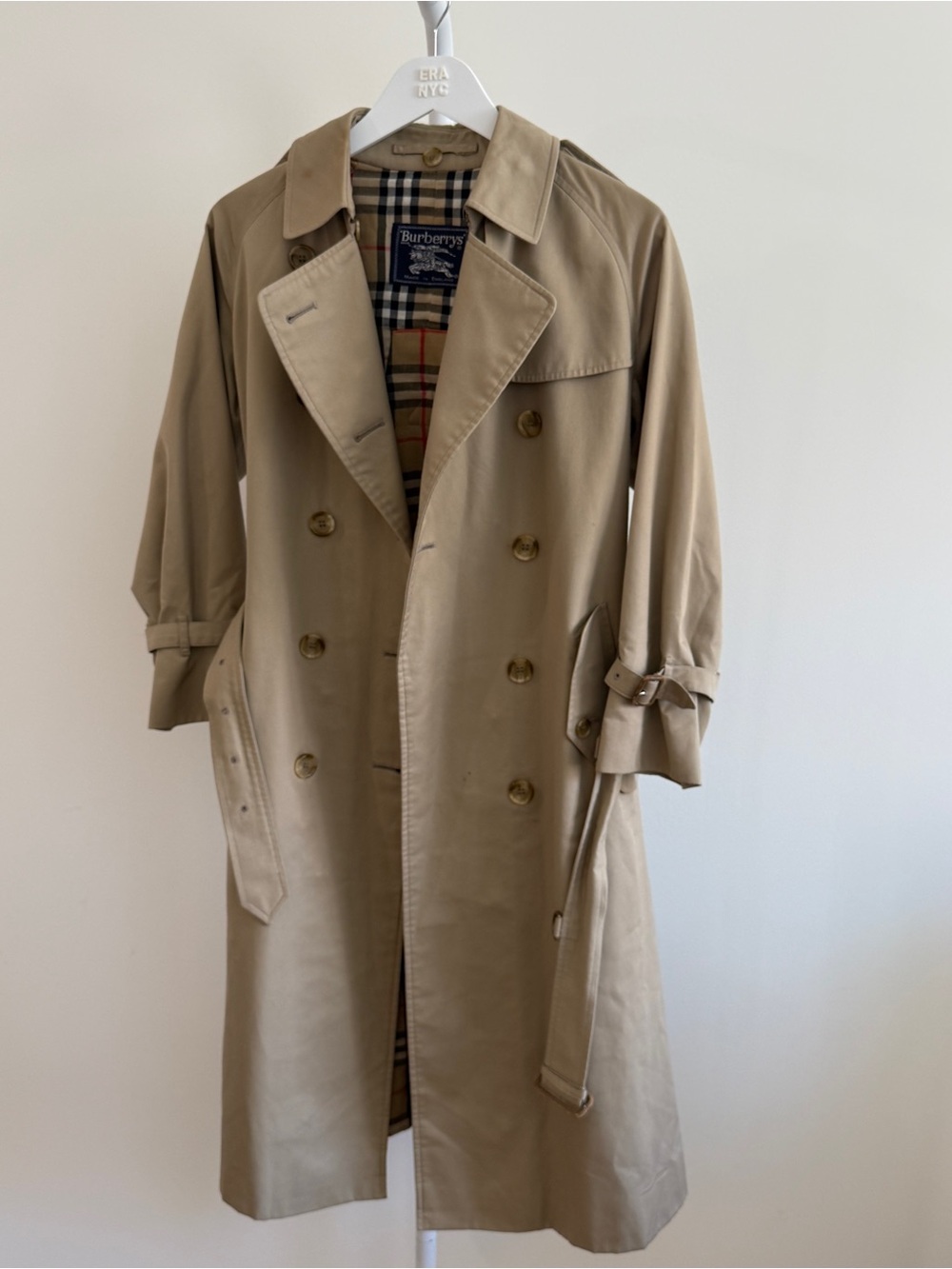 Vintage authentic Burberry trench coat, size Small - Picture 10 of 10